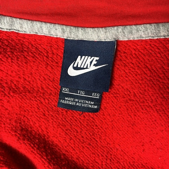 Nike Tech Track Embroidered Nike Swoosh Hoodie - Picture 12 of 16